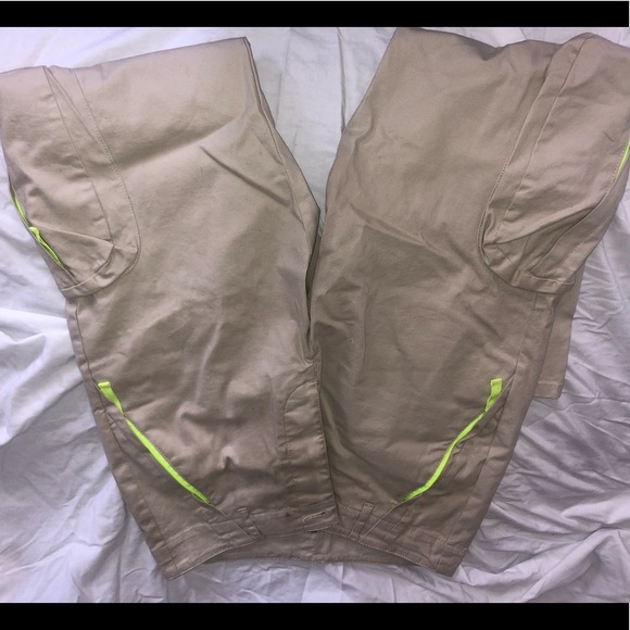 Tan cargo pants with neon details - Picture 1 of 5